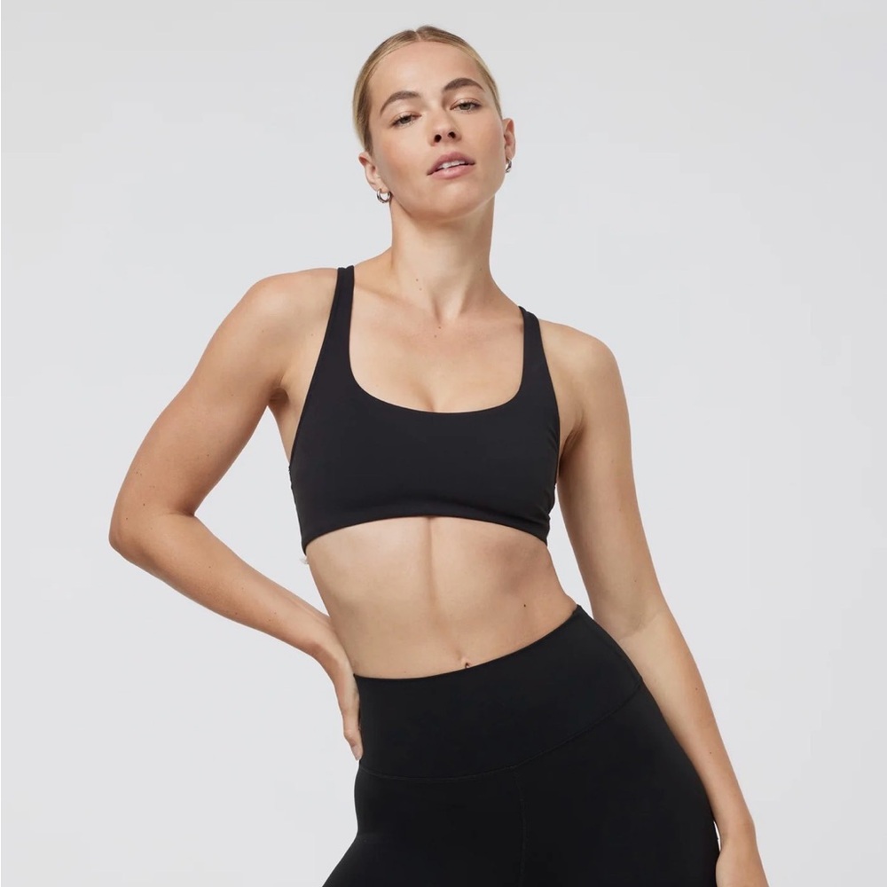 Vuori Yosemite Bra - Picture 9 of 11